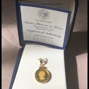 Princess Diana 1/25th oz Gold Coin Pendant